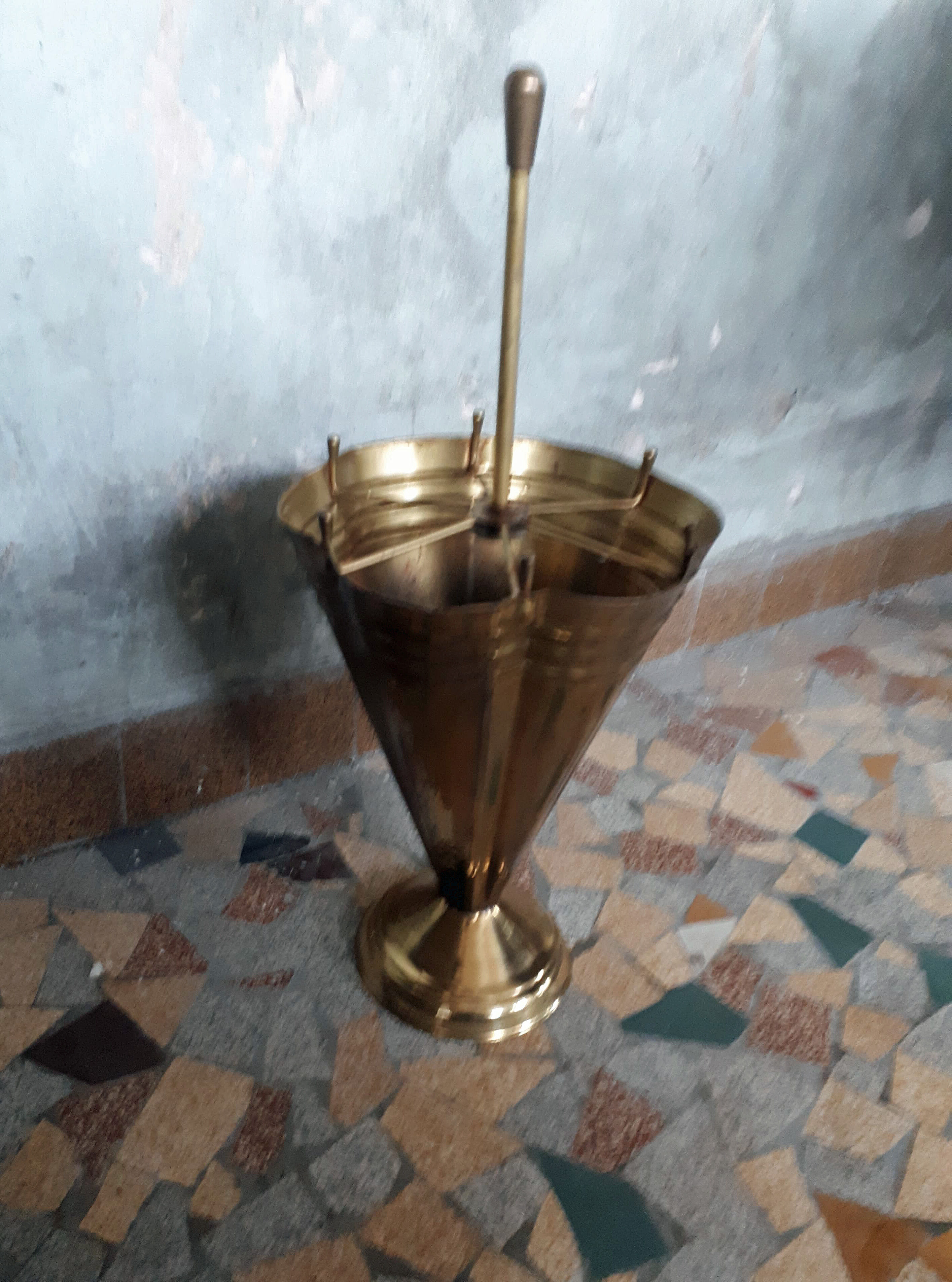 Brass umbrella holder