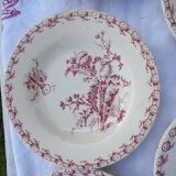 7 assiettes creuses  Gien modèle Chardons rouge diam 23,5 cm fin XIX ème