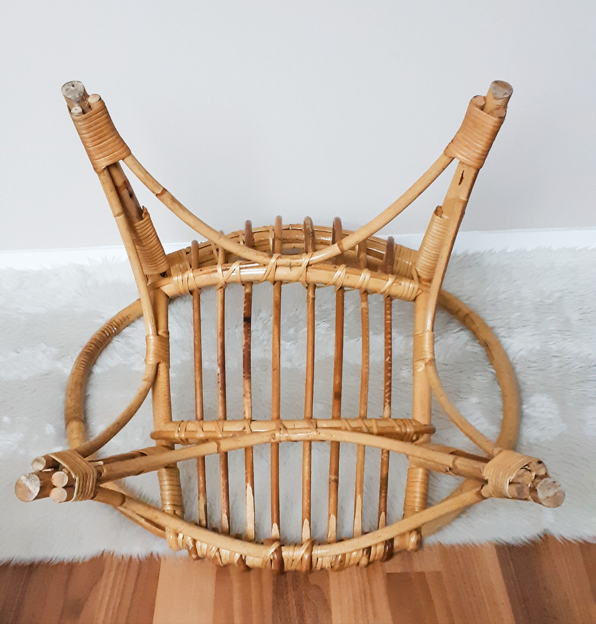 Adult rattan basket chair