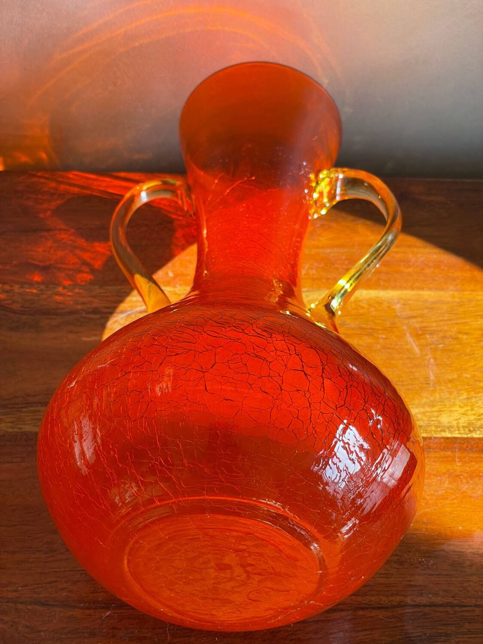 Vase en verre craquelé