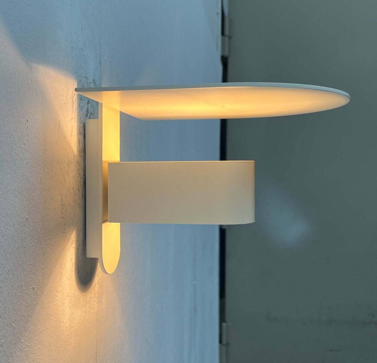Mid-Century Modern Danish Minimalist Model 3020 Kasket Wall Lamp by Jørgen Klinkby for Lyskaer, 1960s