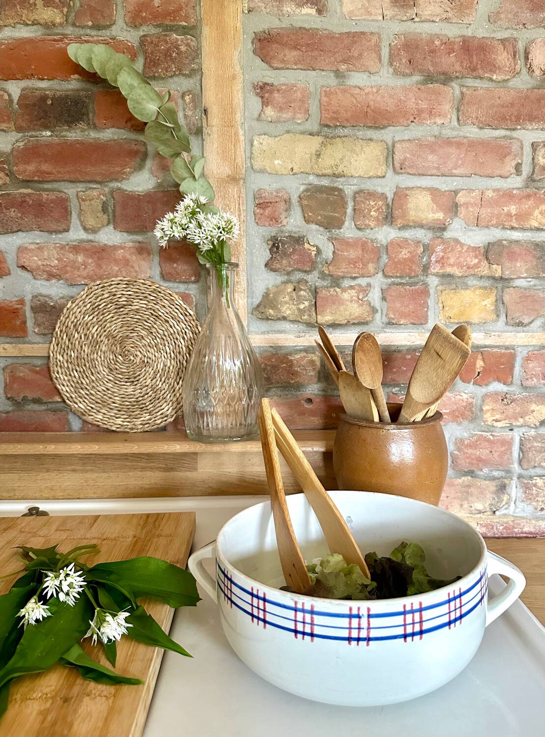 Sarreguemines salad bowl, Poitou model