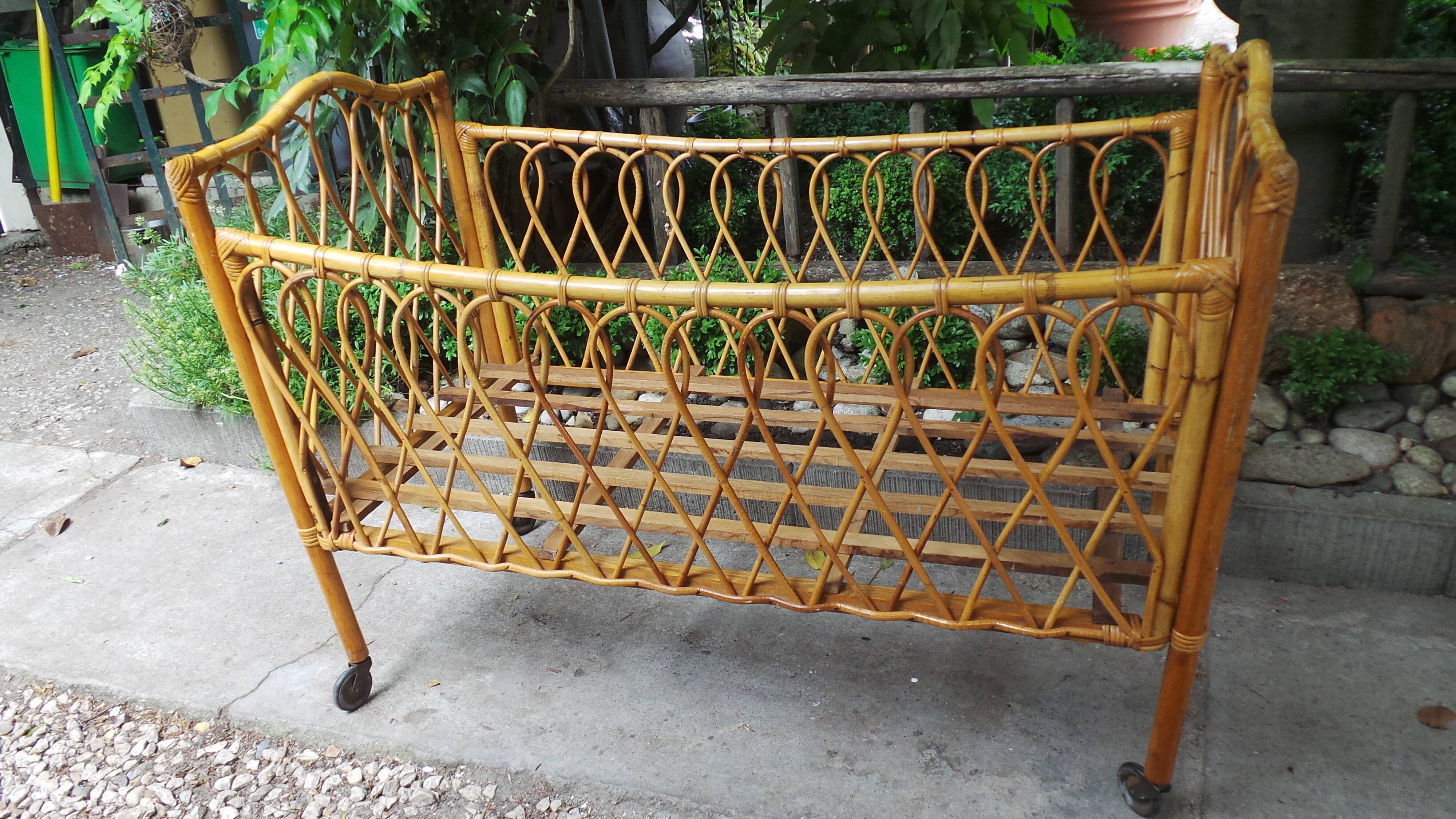 Rattan crib of the 50s