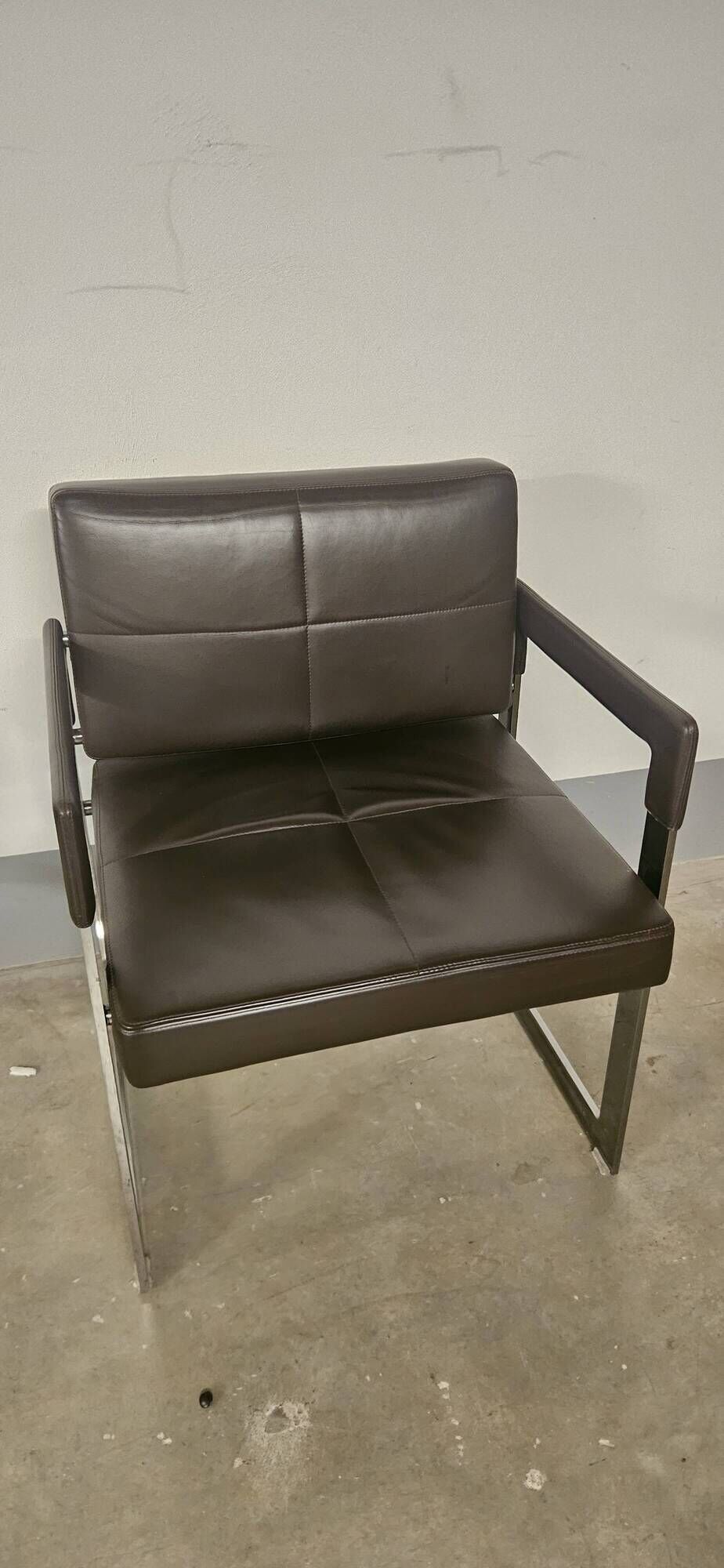 Chairs Poltrona Frau