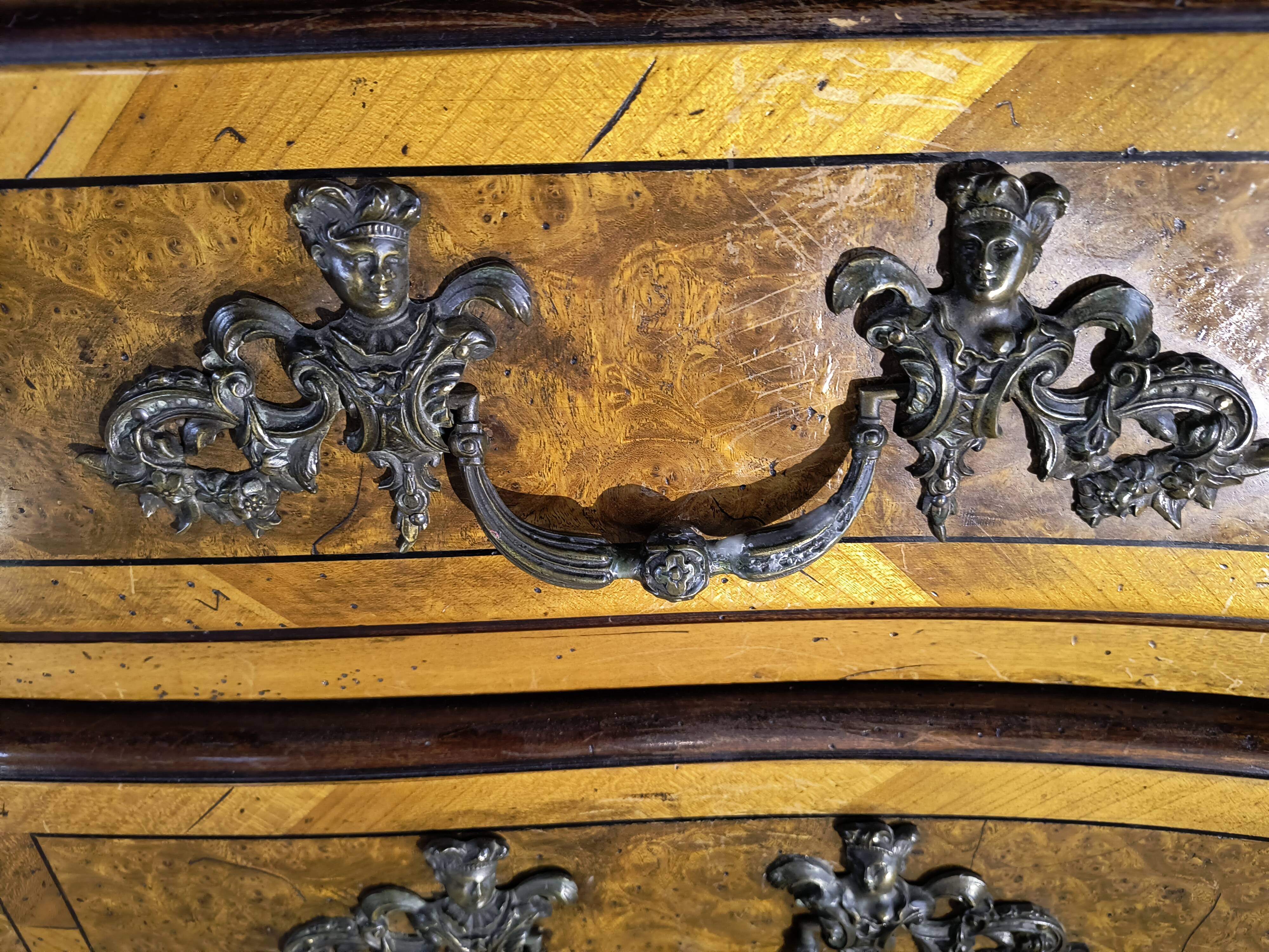 "Louis XIV" style commode with green Alpine marble and walnut burl.