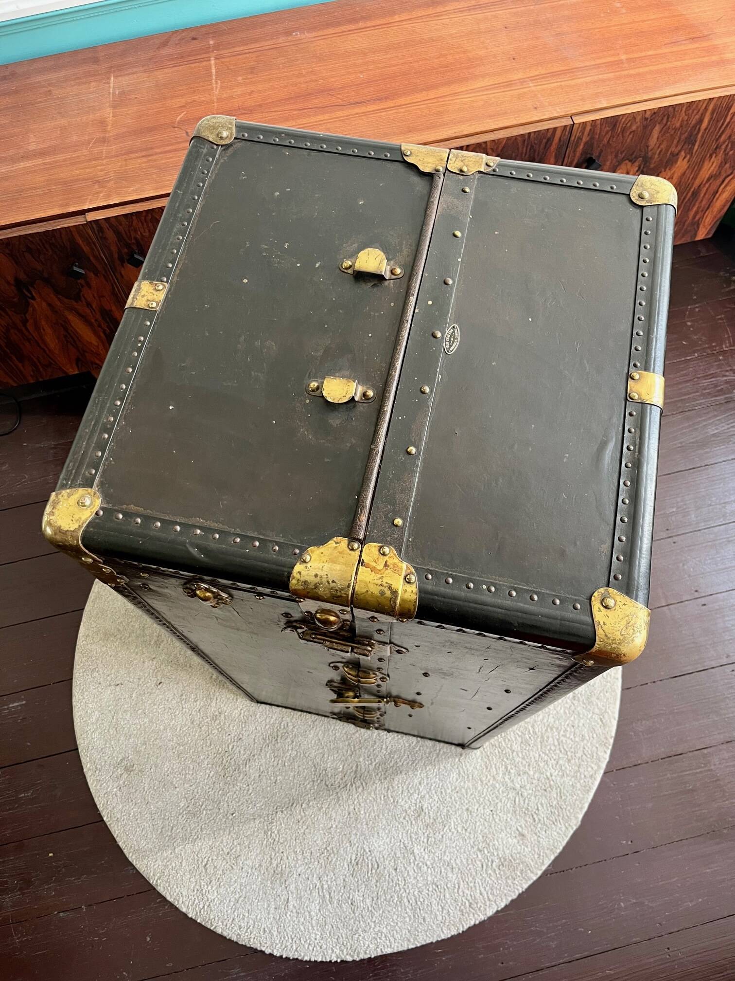 Travel trunk