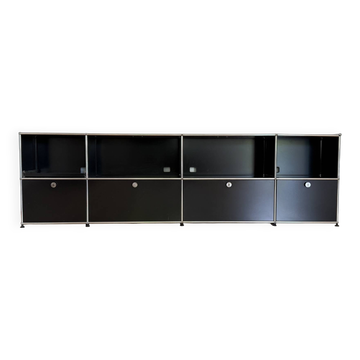 Buffet USM Haller, noir RAL 9011, 8 compartiments avec 4 volets et 1 étagère coulissante, Suisse, années 2000.