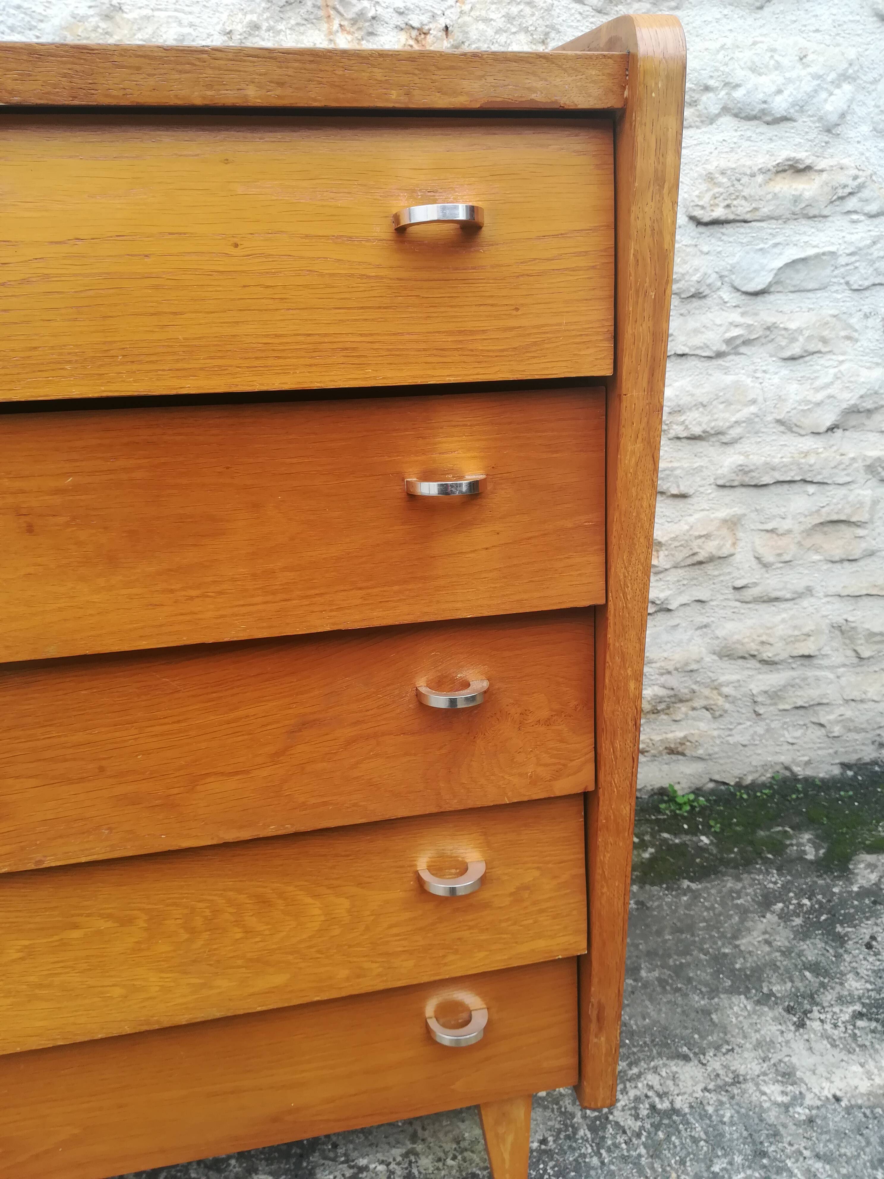 Vintage oak chest of drawers