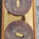 Paire de tabourets de ferme traite rustiques campagnards