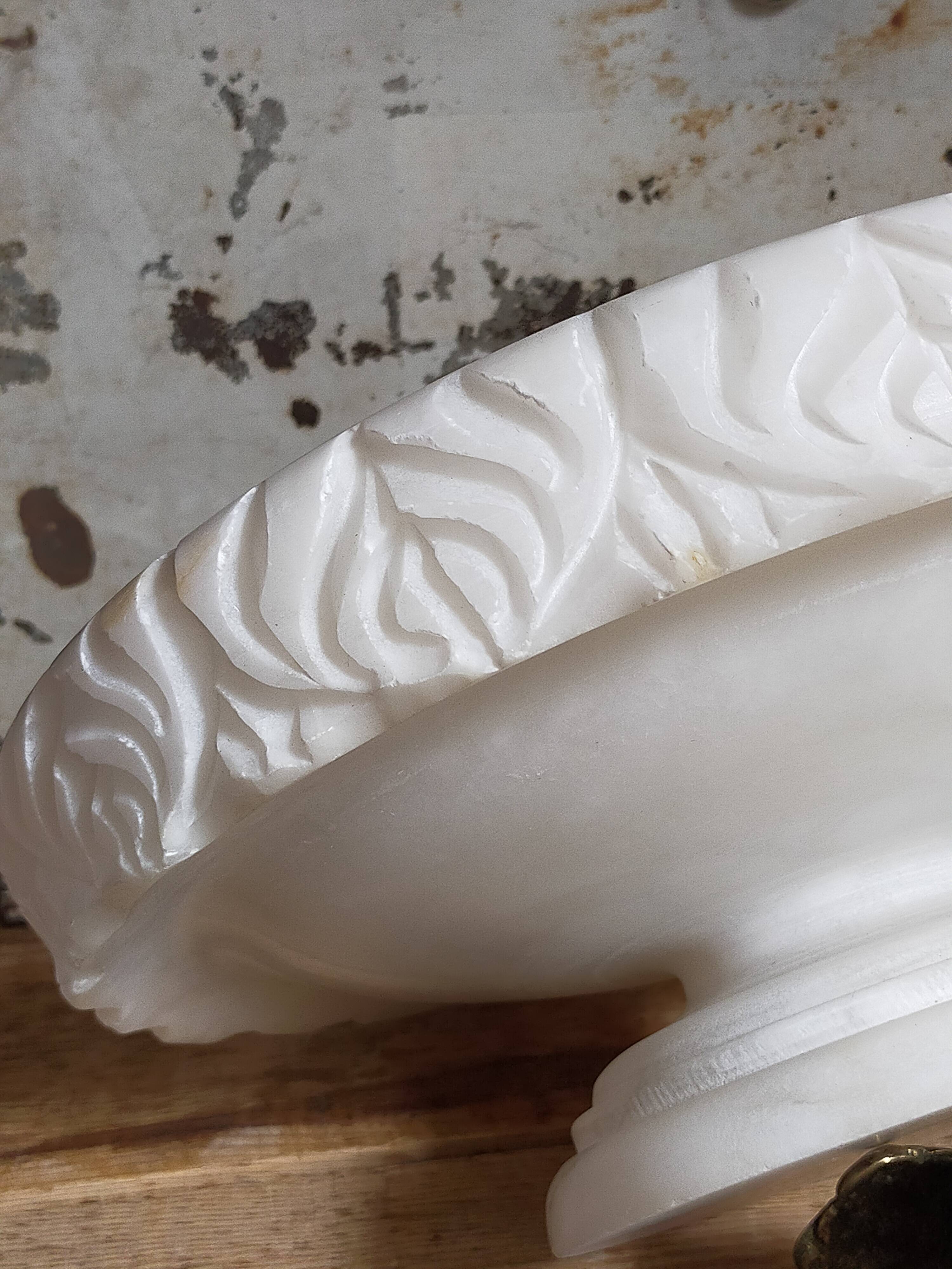 Alabaster fruit bowl from the 70s