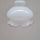 Suspension fleur en opaline laiteuse