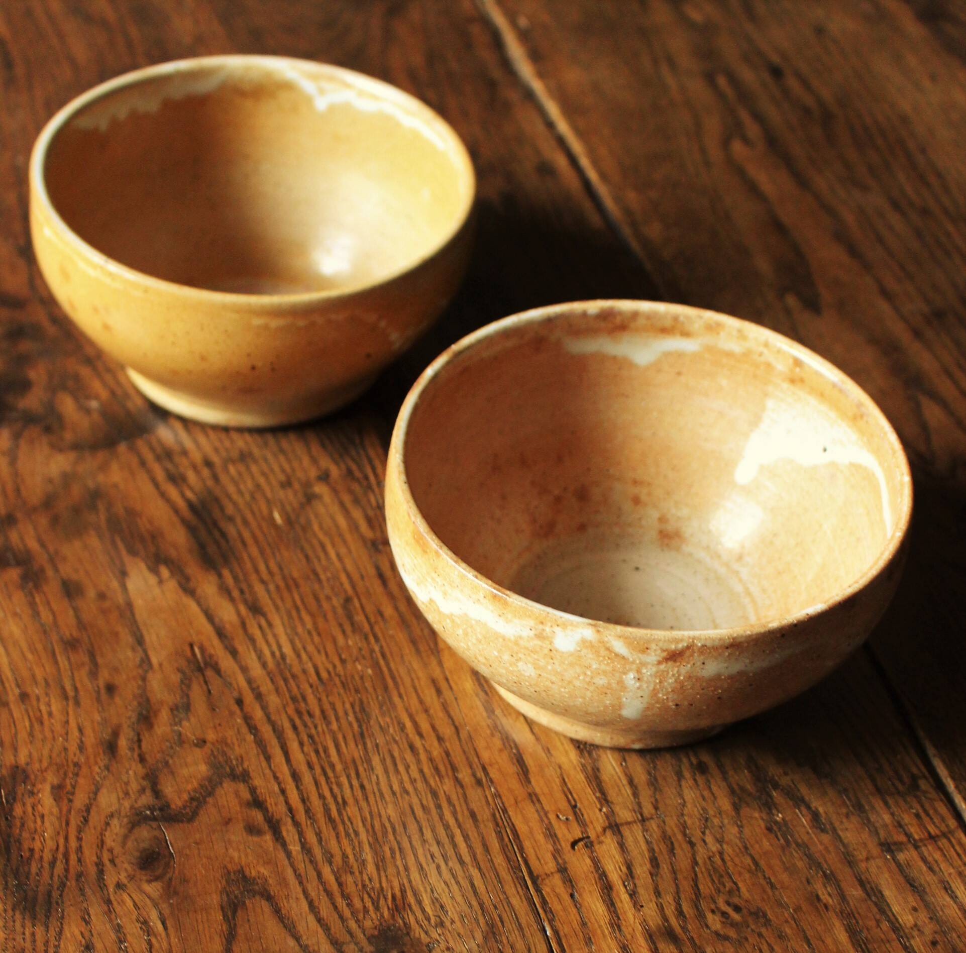 A set of 2 vintage marbled stoneware bowls