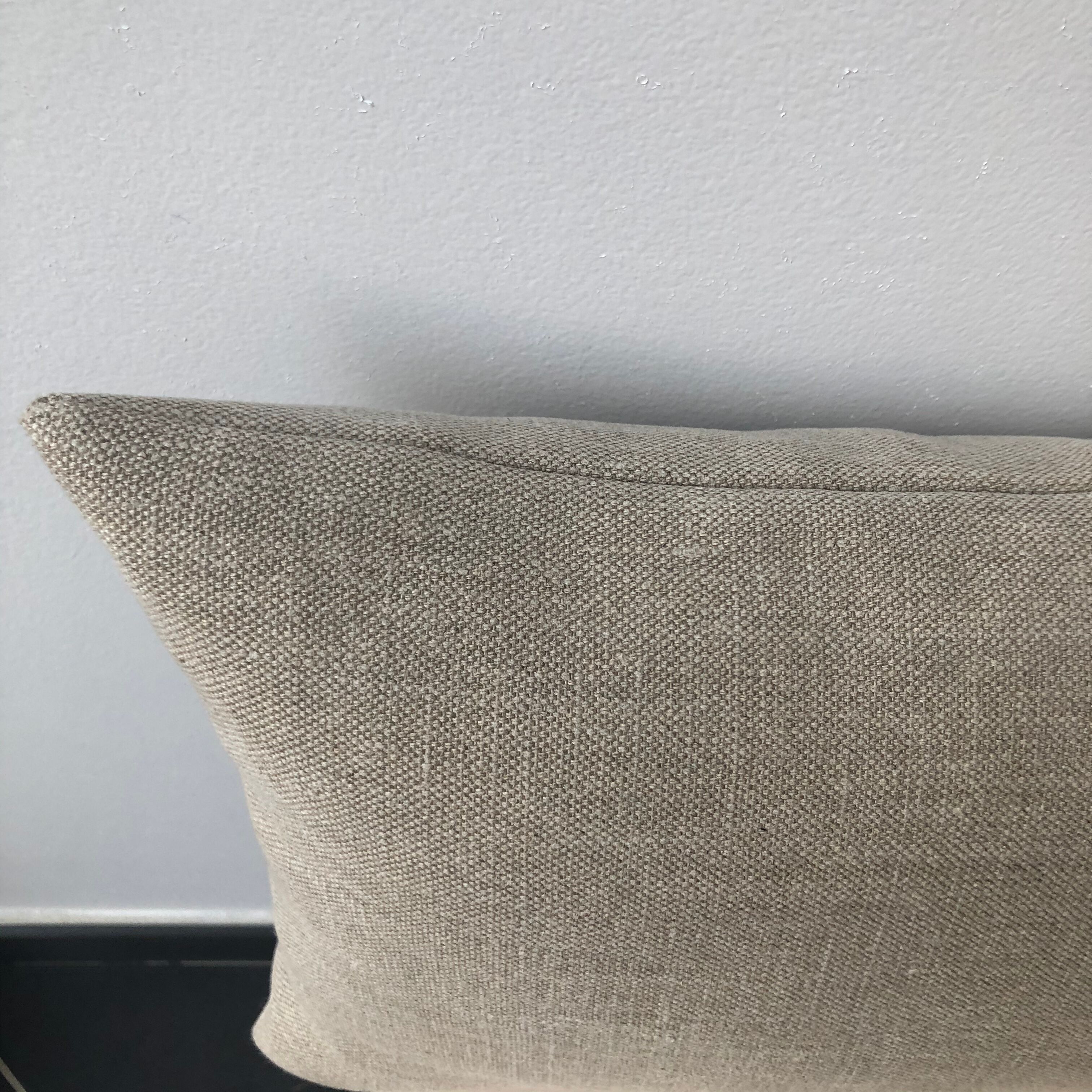 Quaedrype lin cushion