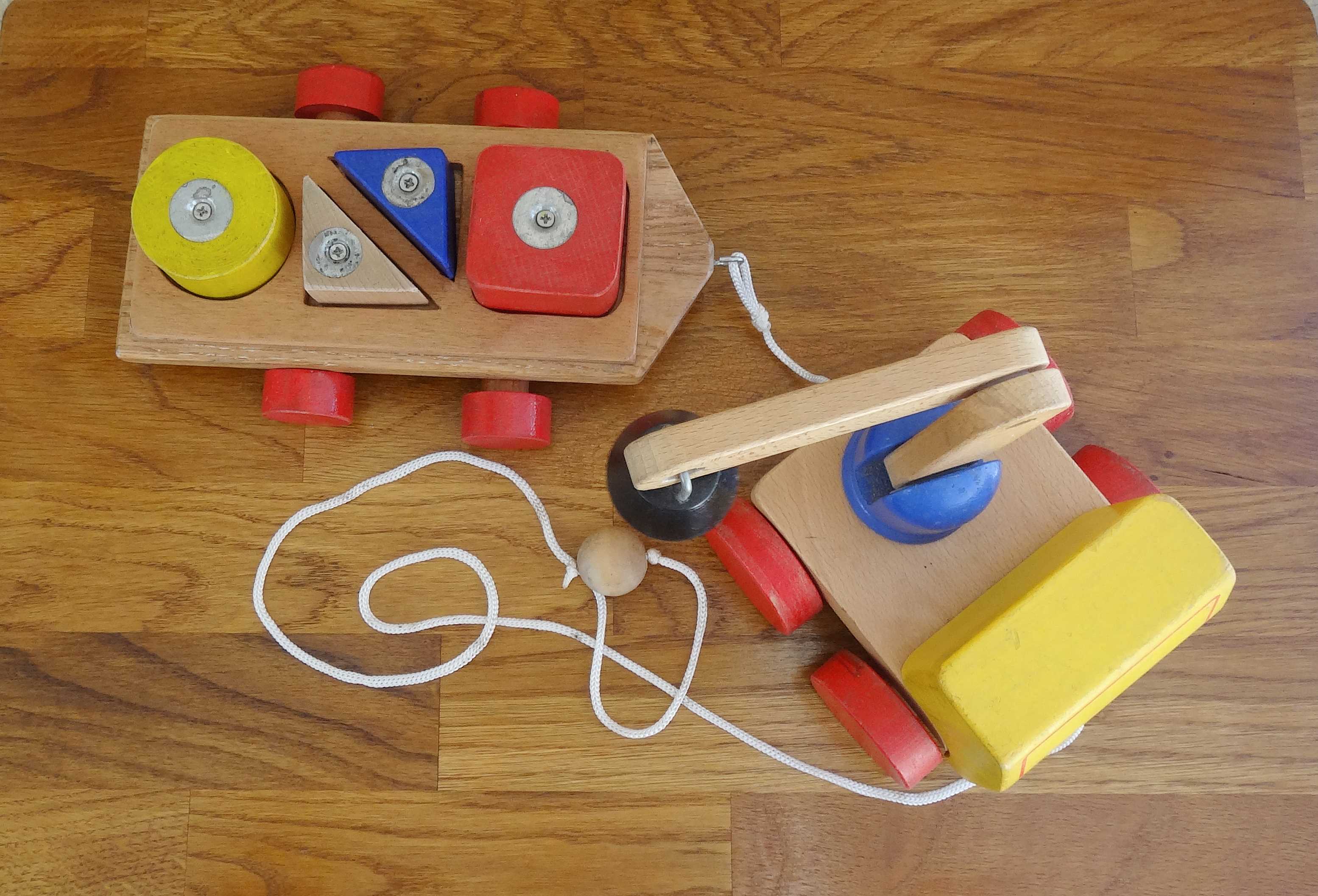 Tow truck with wooden steerable crane - 1980s