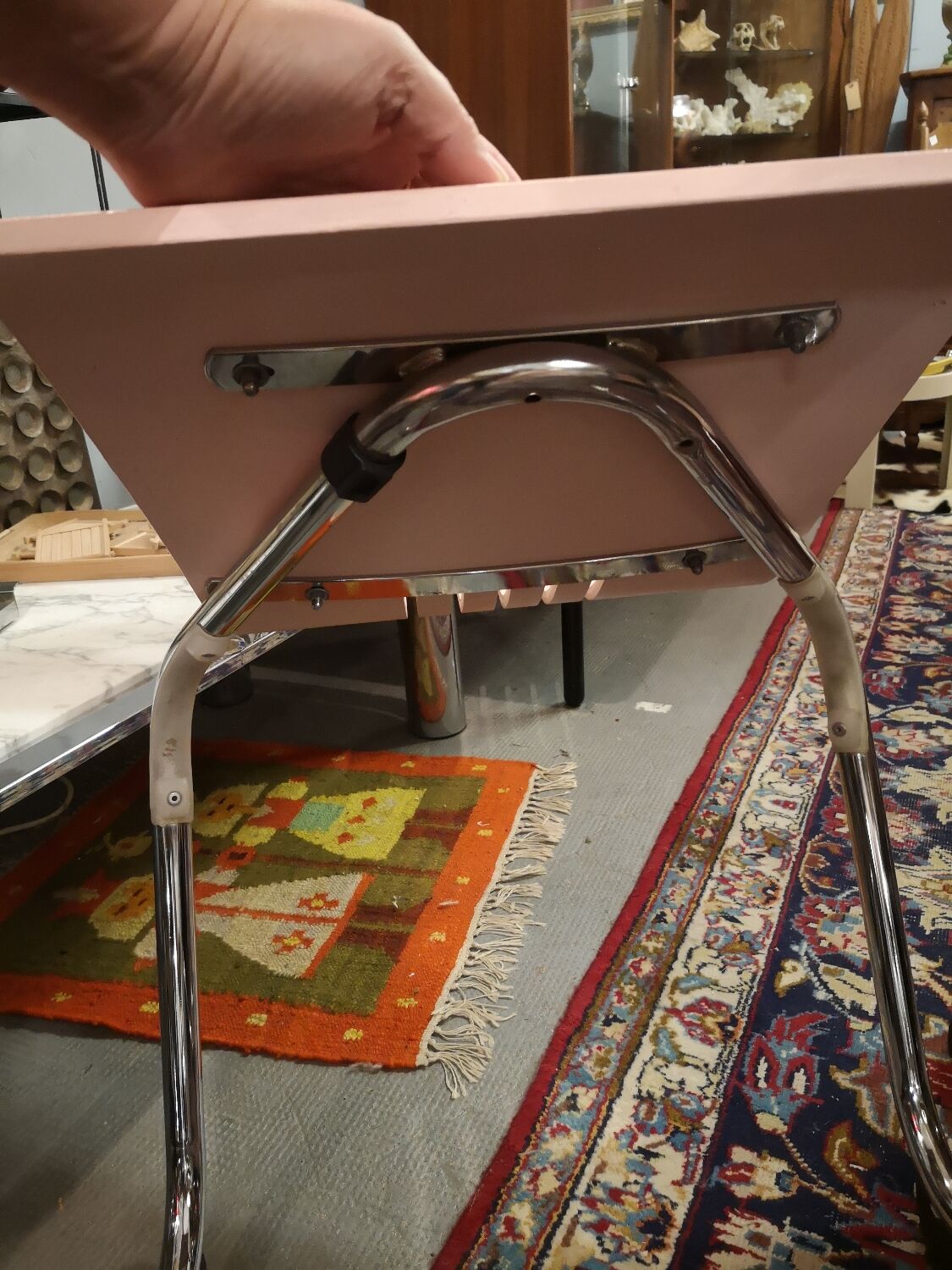4 chaises rose
