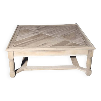 Coffee table in solid cherry wood