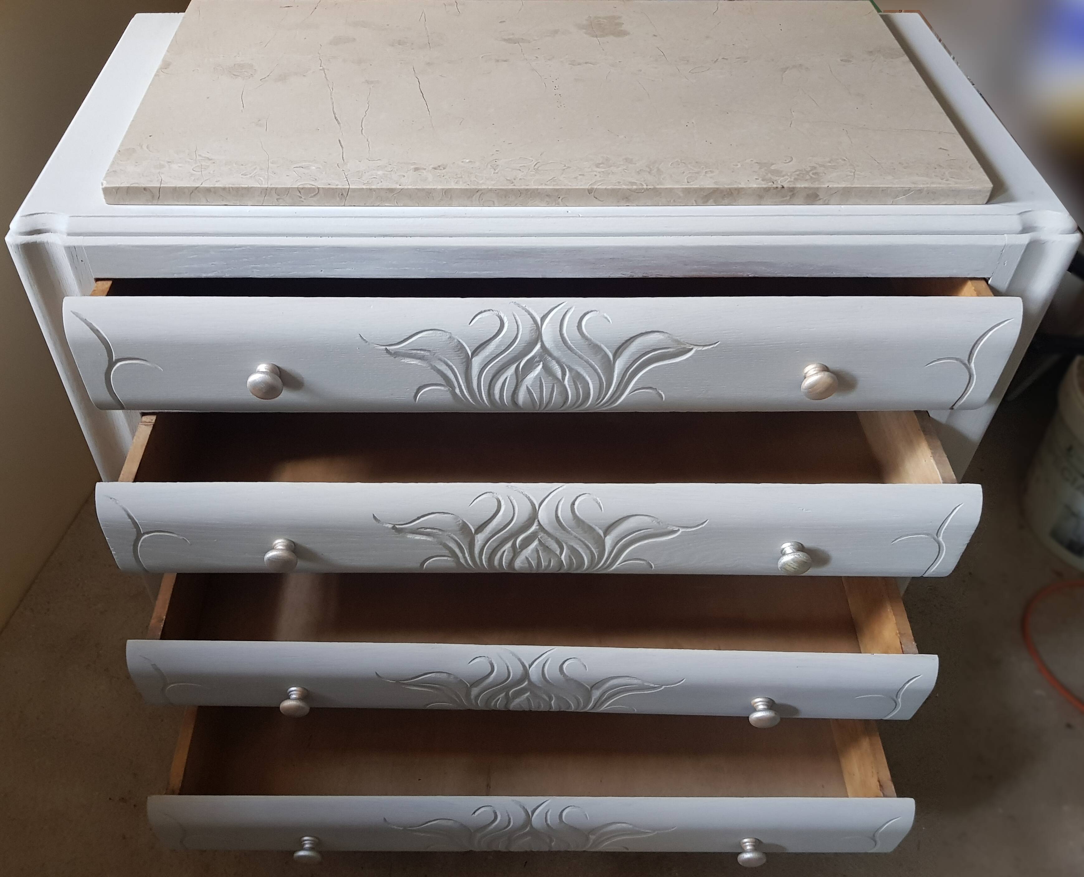 Art Deco chest of drawers - 4 drawers
