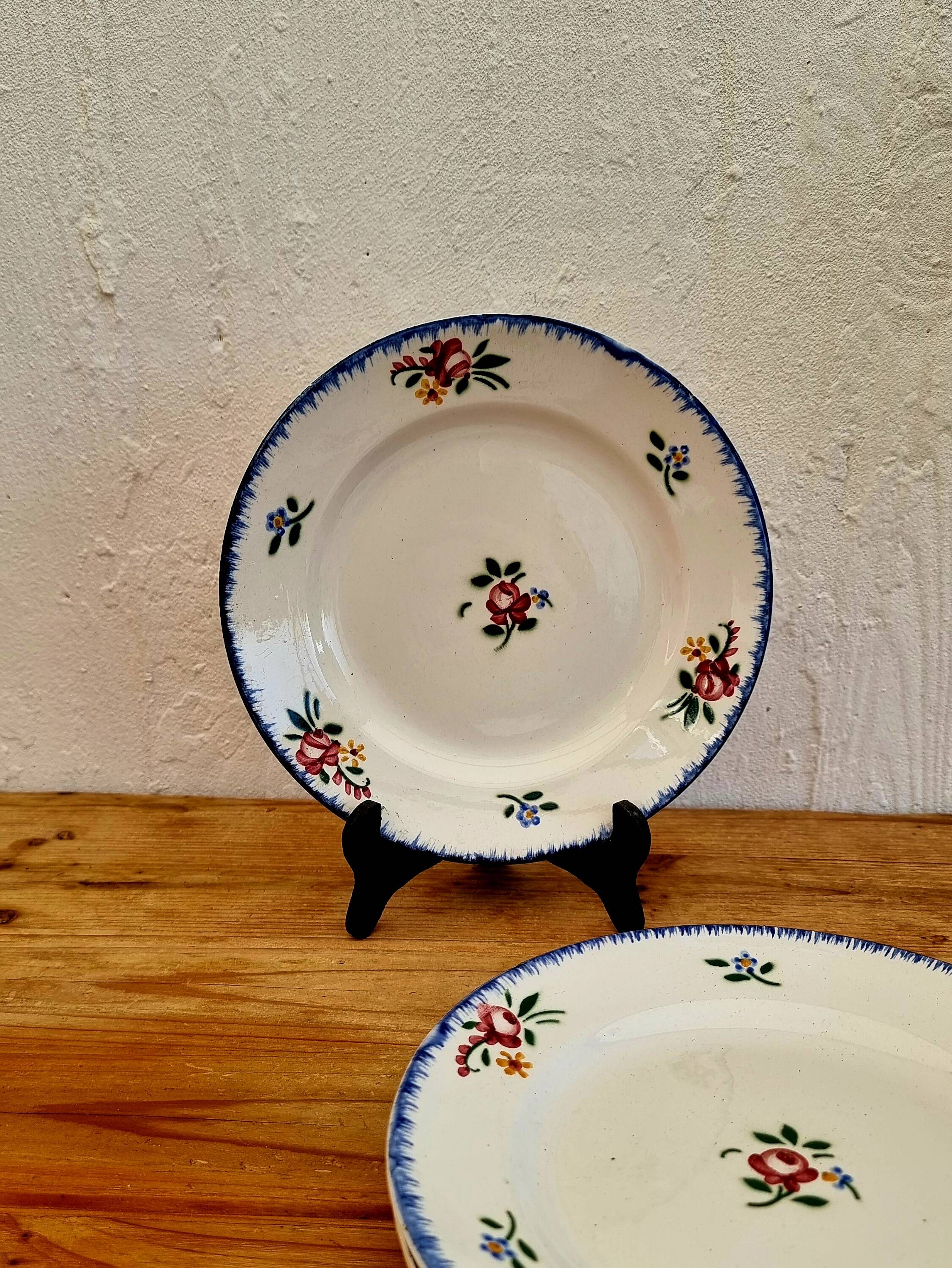 Set of 5 Digoin Sarreguemines Dauphine model dessert plates