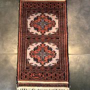 Handmade Pakistani rug