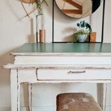 Old desk white and green desk