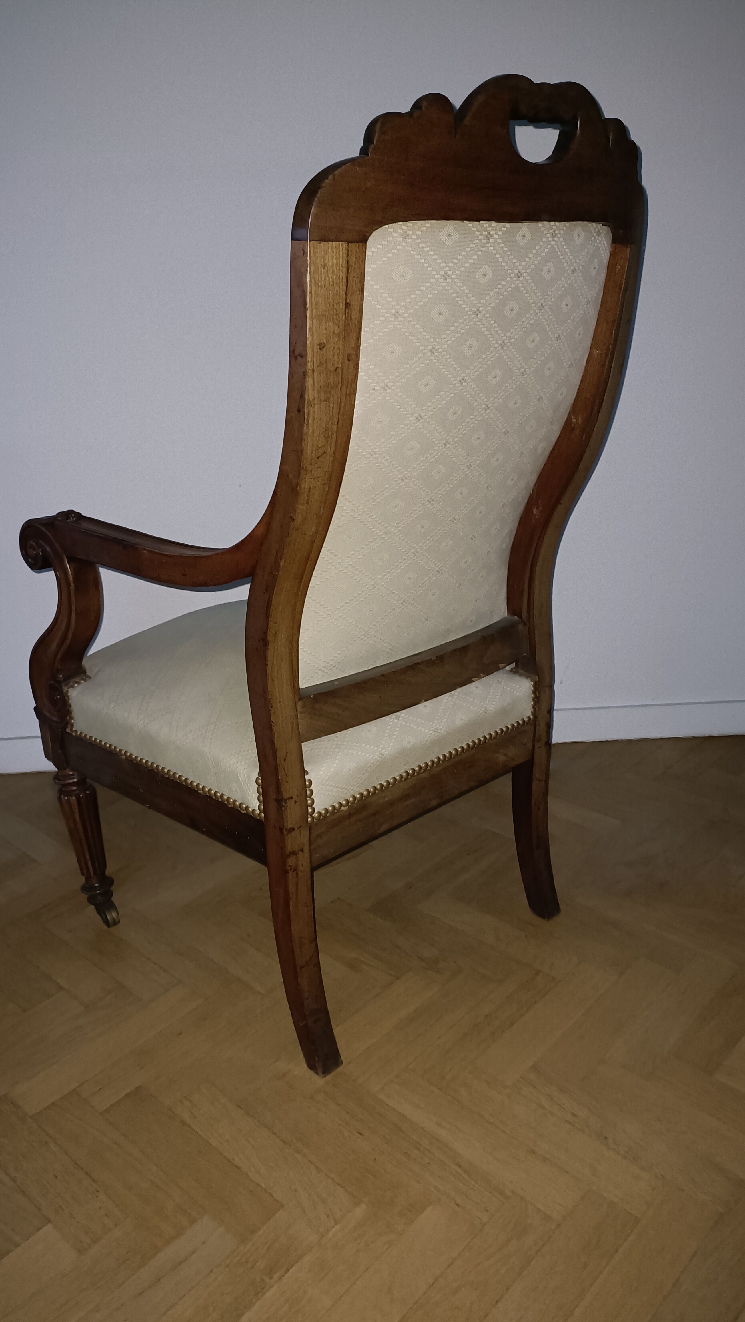 Mahogany armchair 19th
