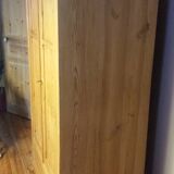Armoire ancienne style anglais en pin