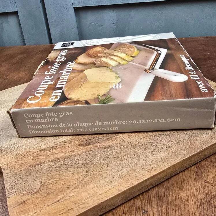Marble foie gras cutter with cutting wire, like new condition.