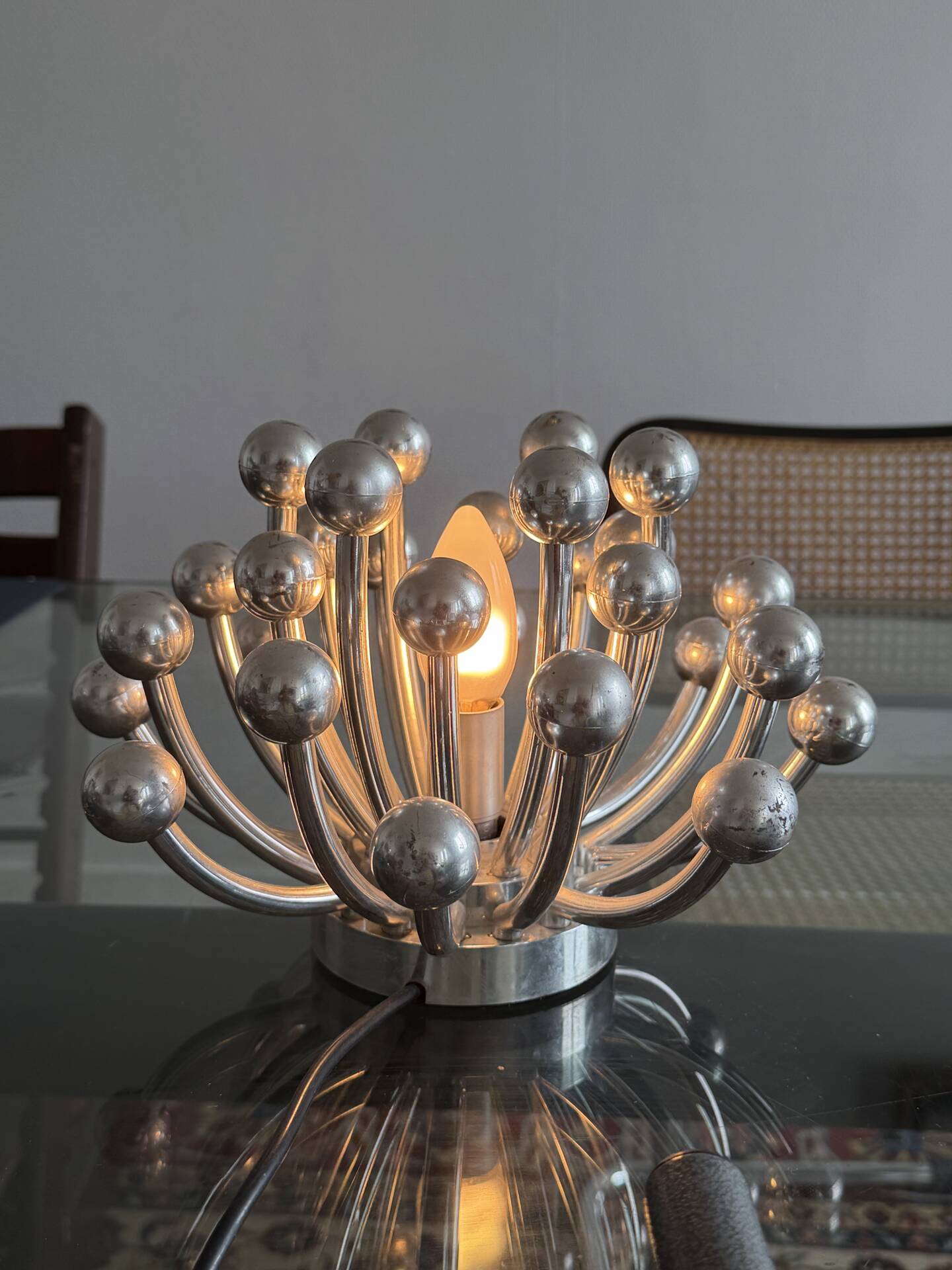 Lampe à poser Pistillo - studio Tetrach