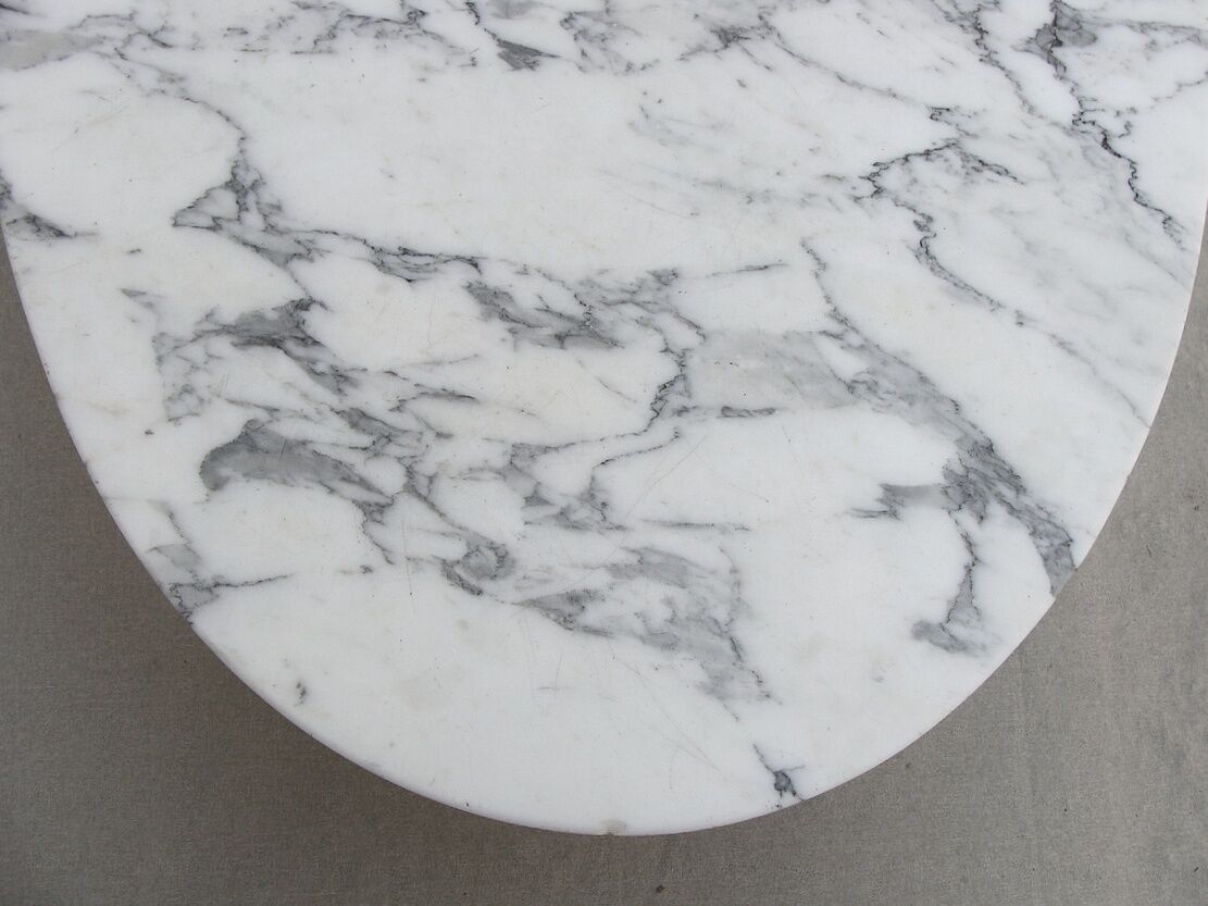 Oval Tulip coffee table, Eero Saarinen for Knoll International