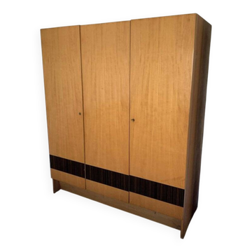 Armoire vintage 3 portes en bois marron et noir – Cardo, style Mid‑Century (1960s)