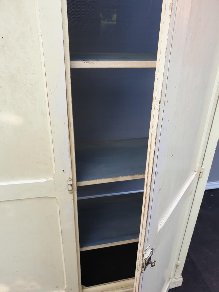 Parisian wall cabinet with locks