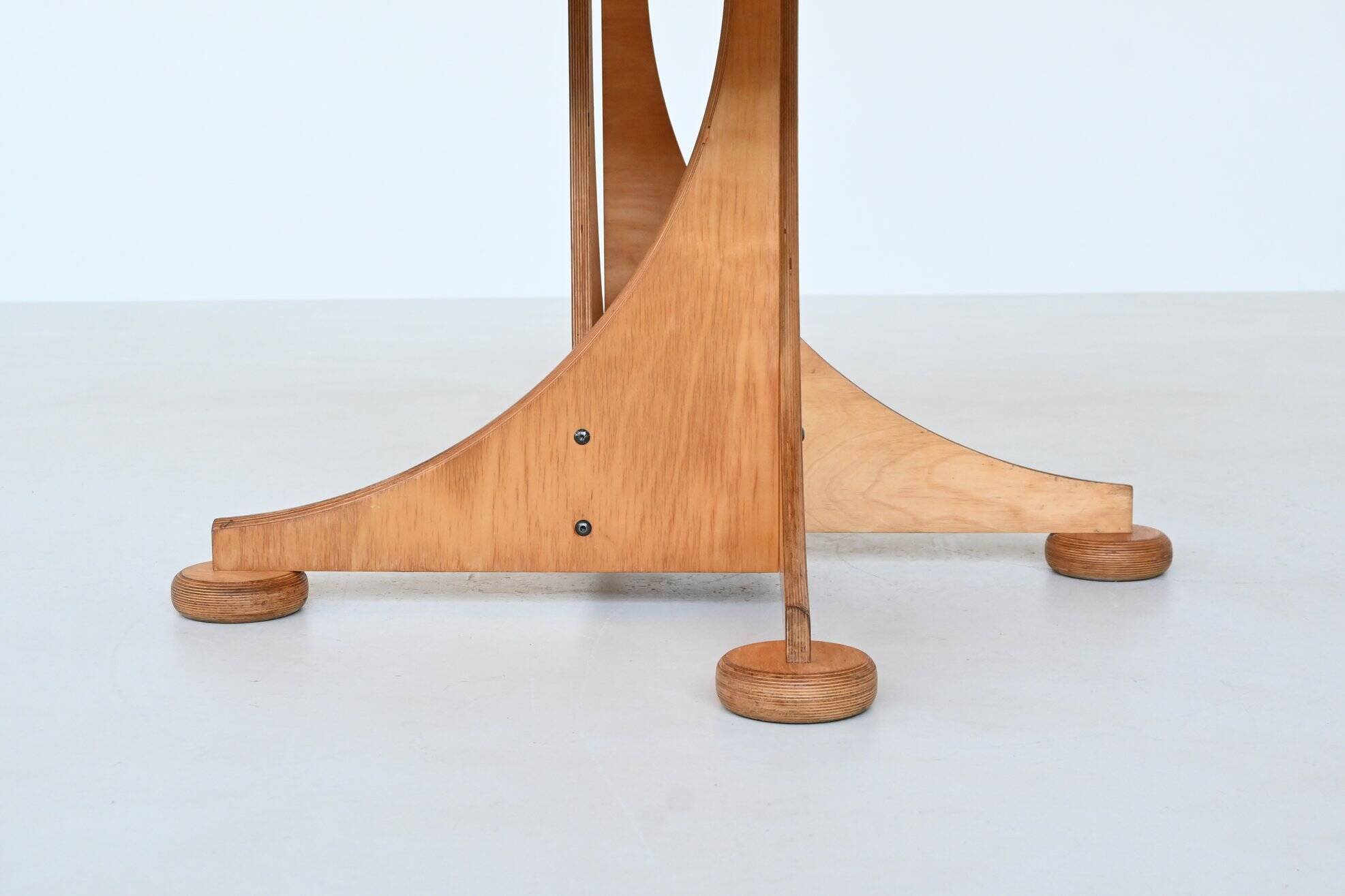 Sjoerd Soeters scuptural dining table in birch Lundia The Netherlands