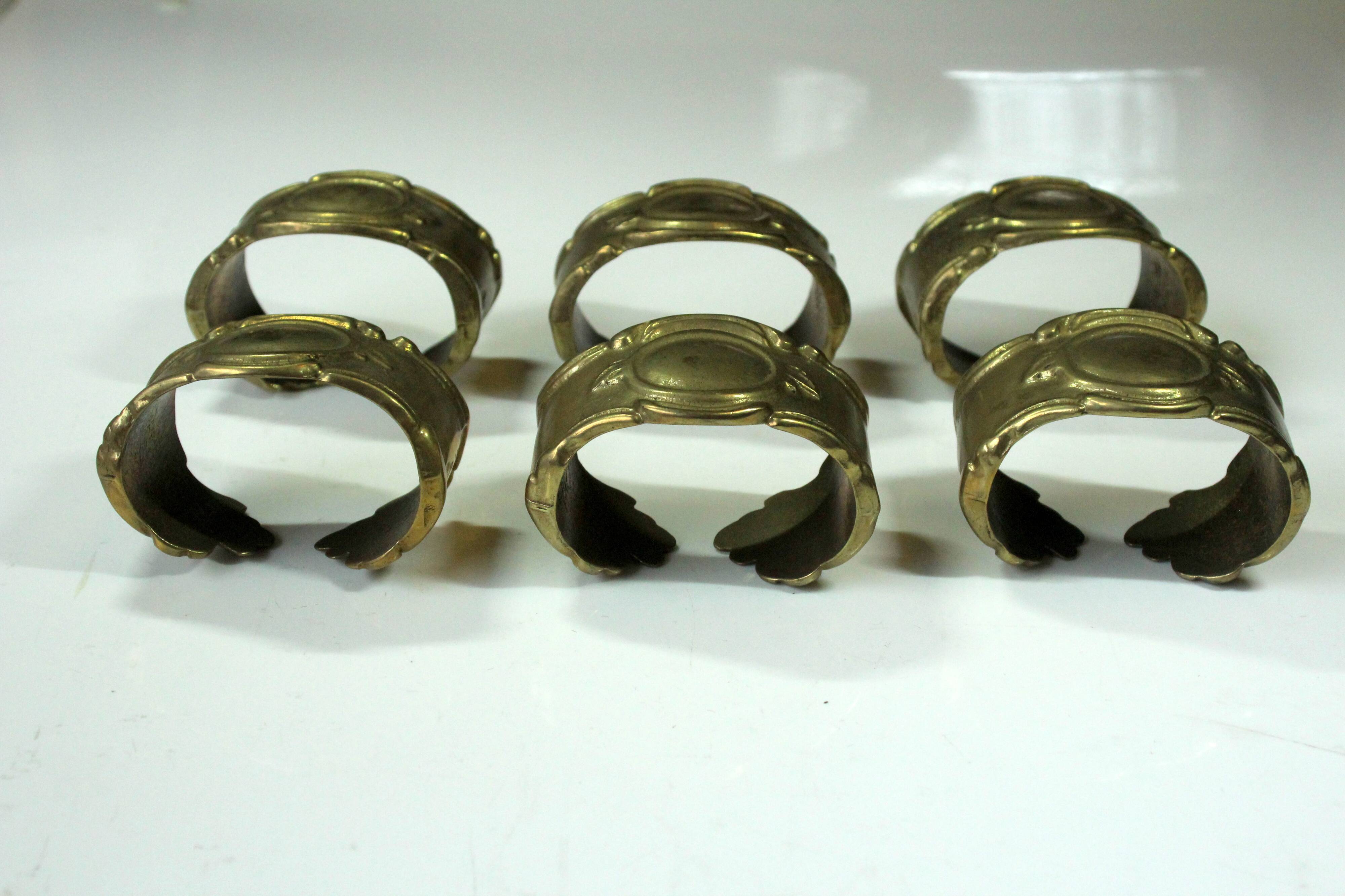 6 solid brass napkin holder, napkin rings, vintage from the 1960s, in original box