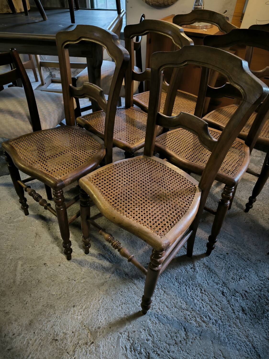 Set of 6 chairs in solid walnut and caning, circa 1870