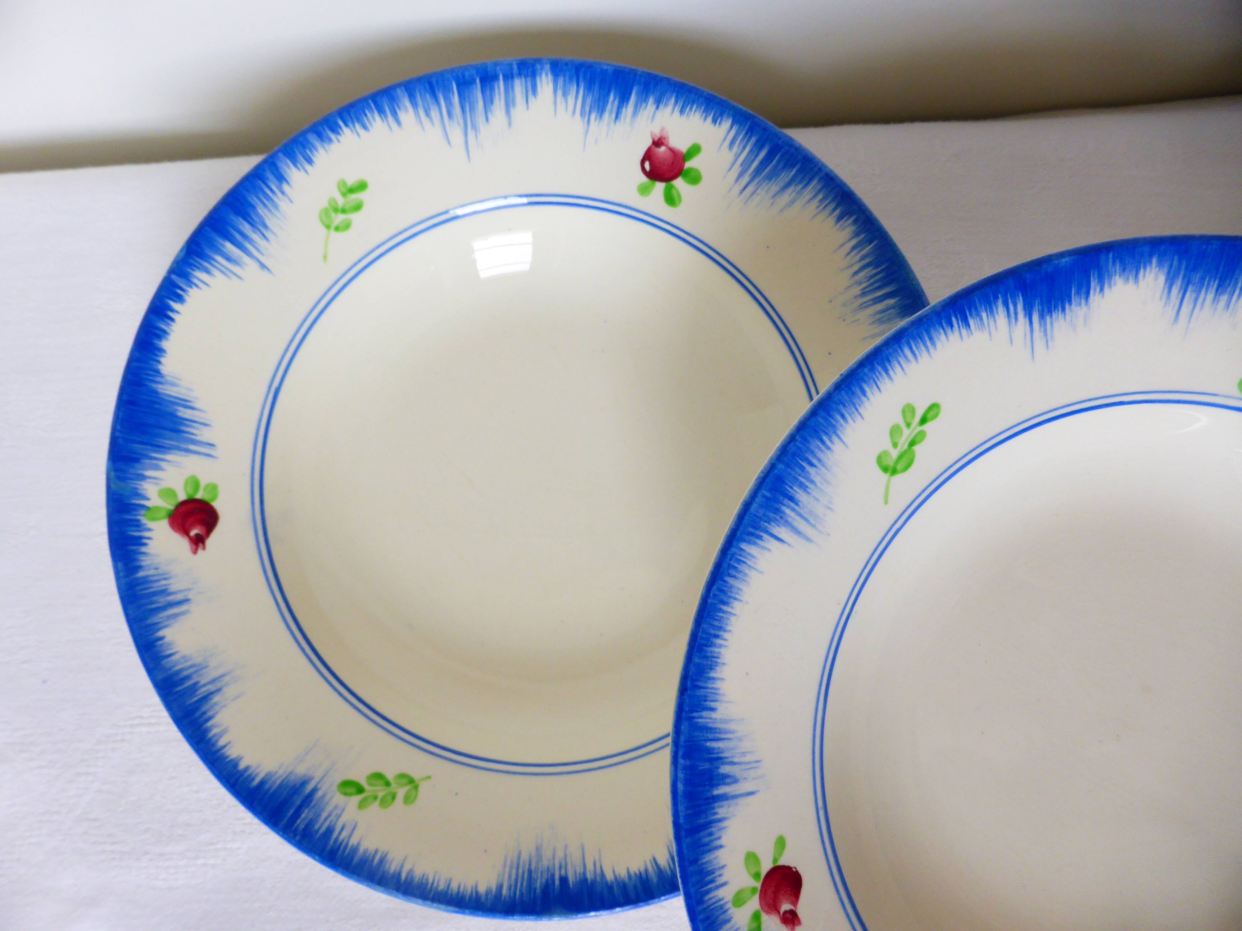 4 vintage Gien soup plates 210754