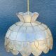 Grande suspension abat-jour nacre et laiton