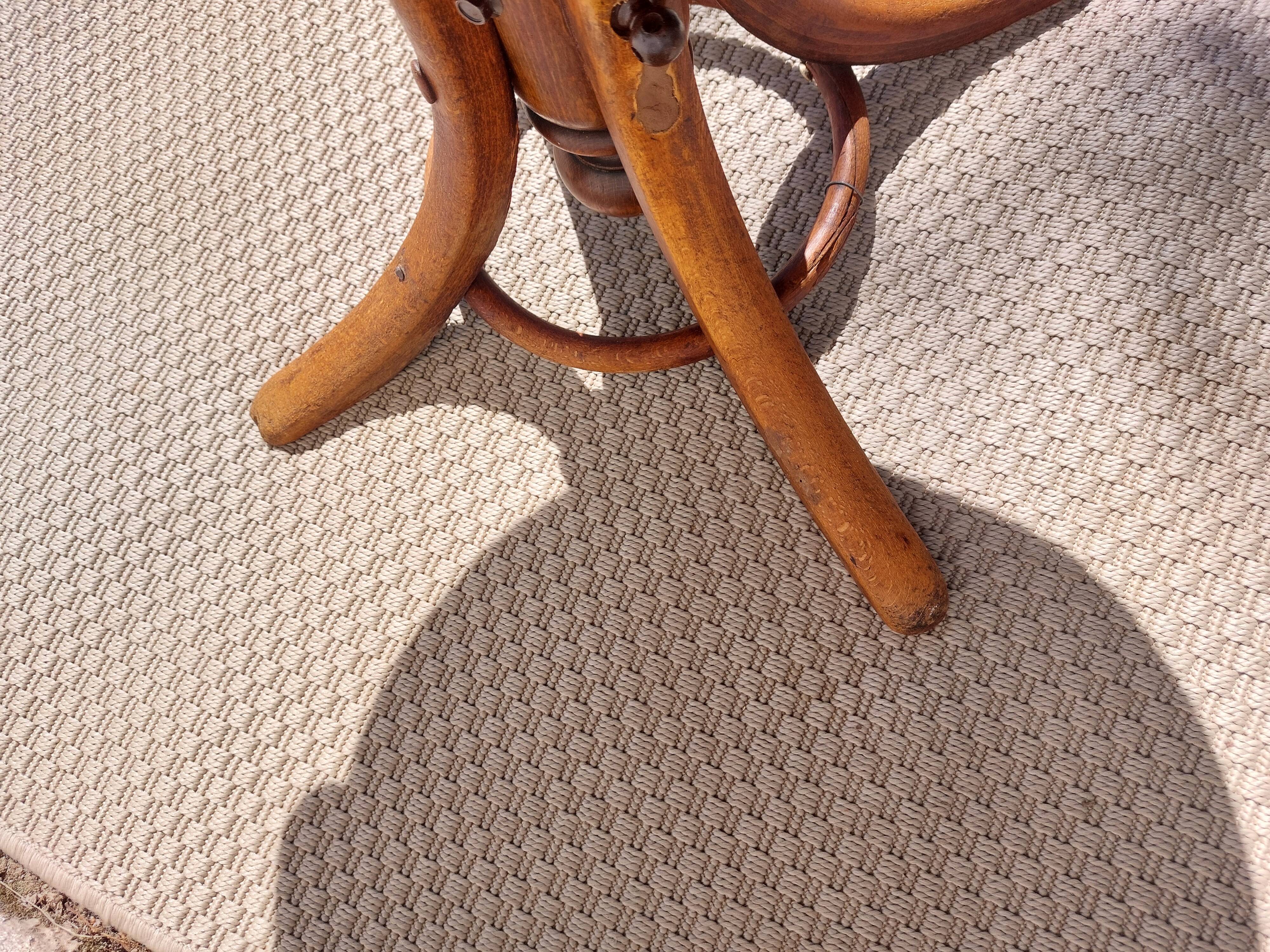 Fischel swivel chair