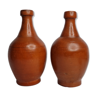 Pair of glazed terracotta jars, 26 cm