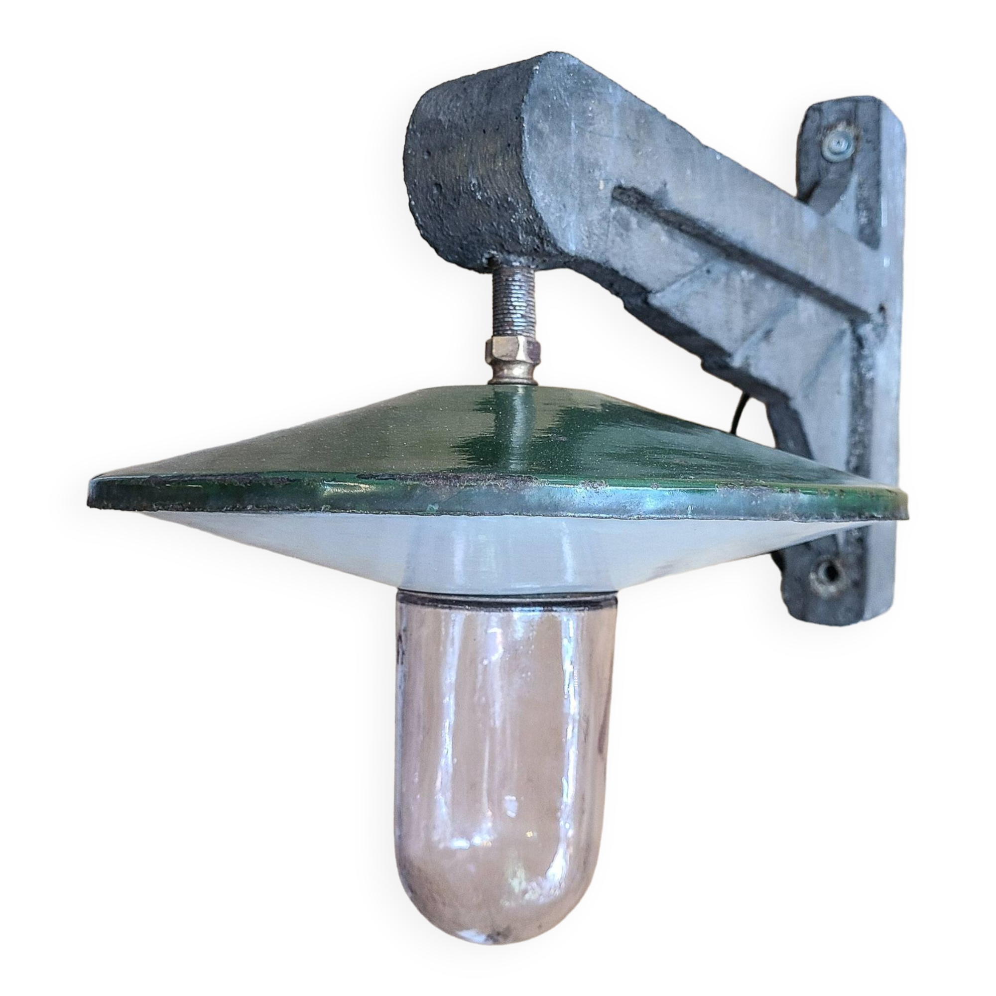 Industrial wall light