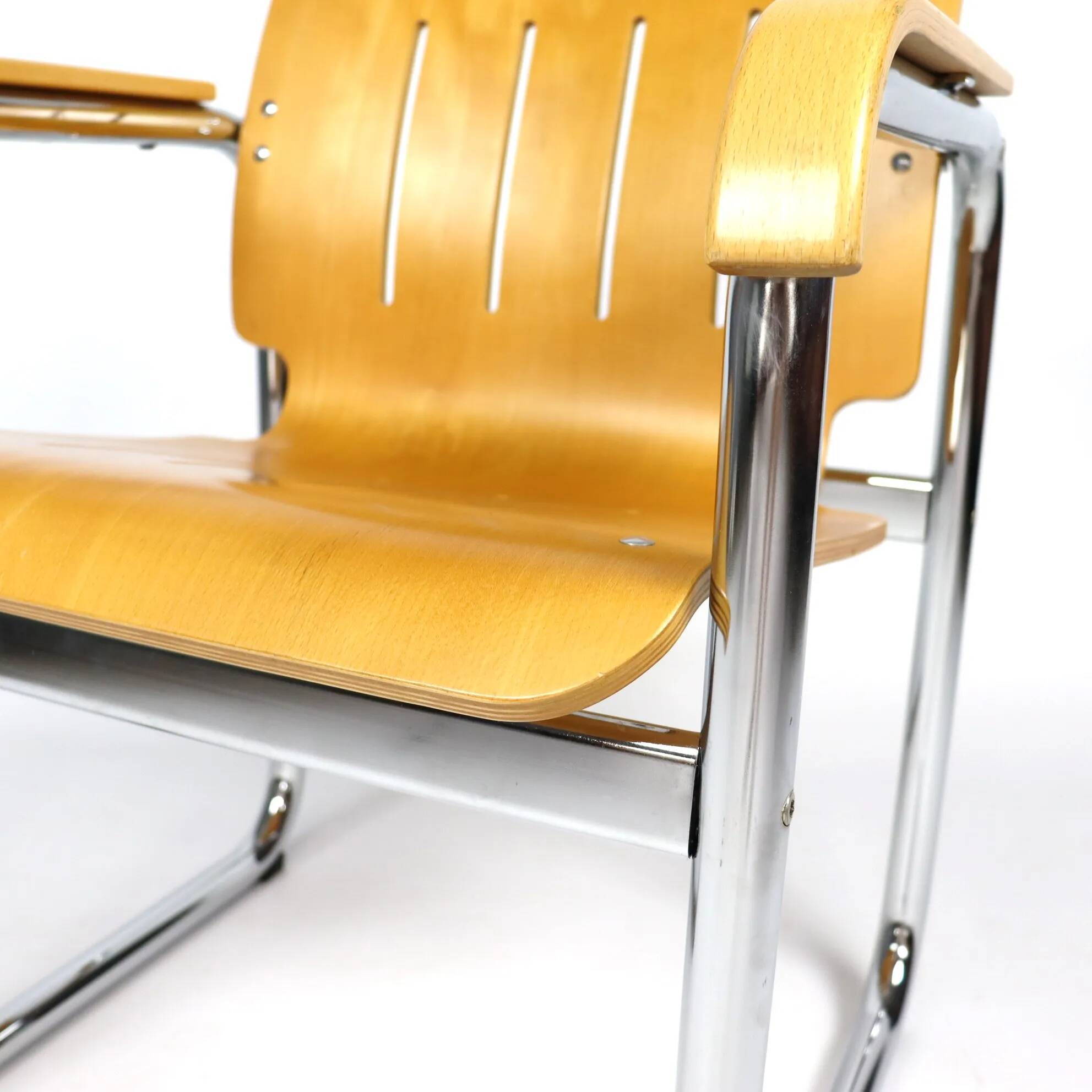 Fauteuil bois courbé et chrome années 80