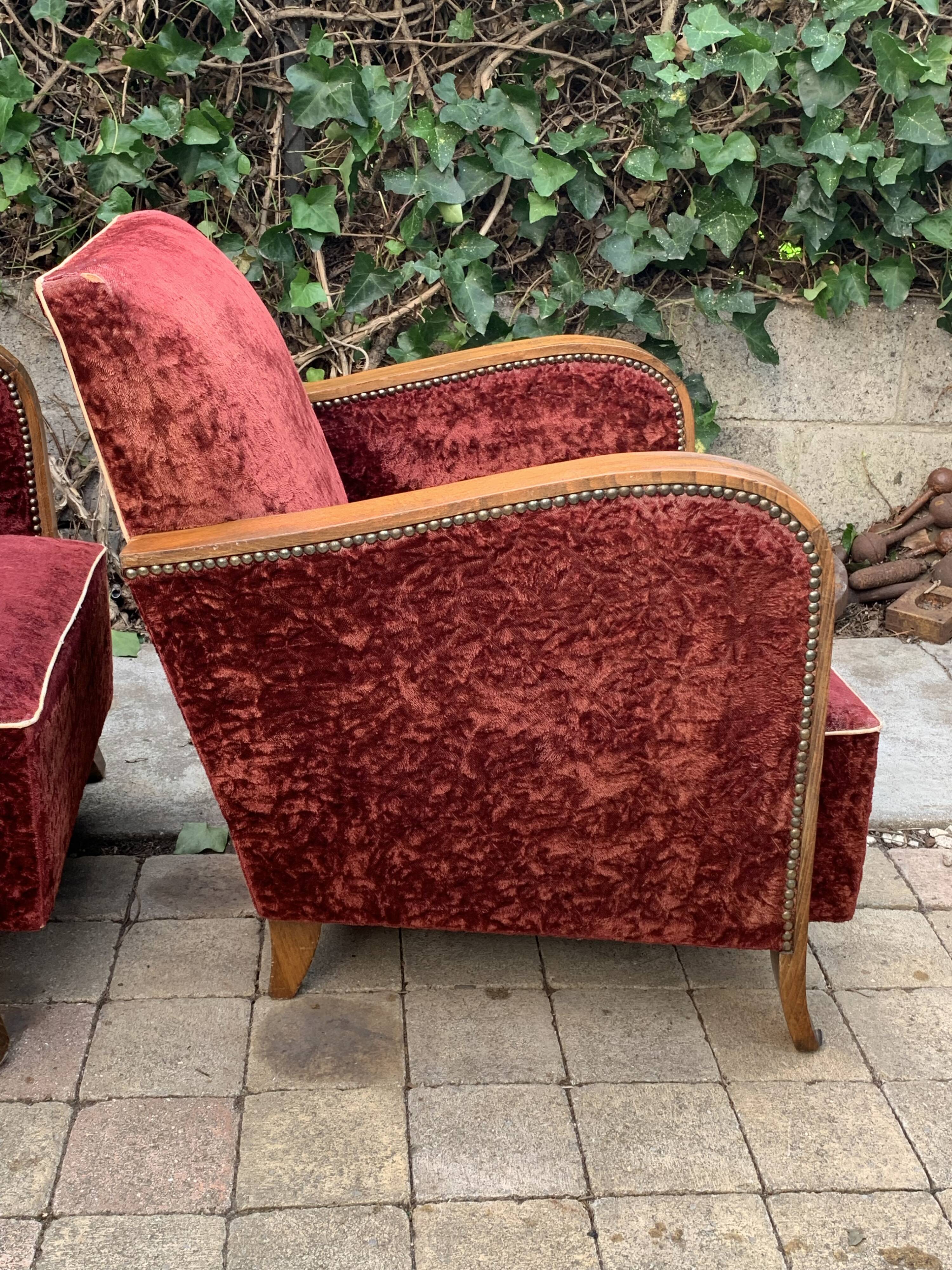 Pair of Art Deco club armchairs in burgundy red velvet, 1930s