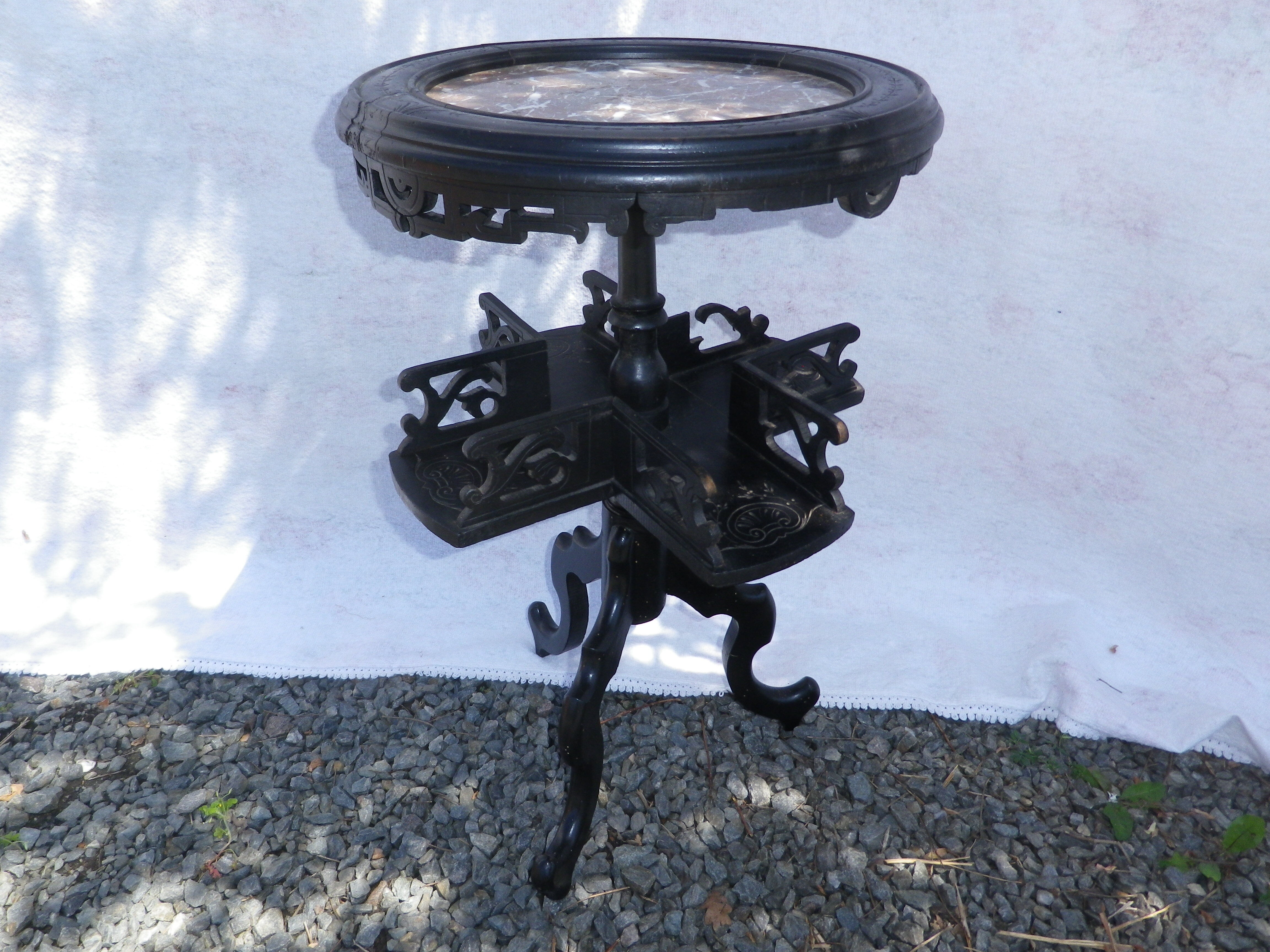 pedestal table napoleon III tobacco table