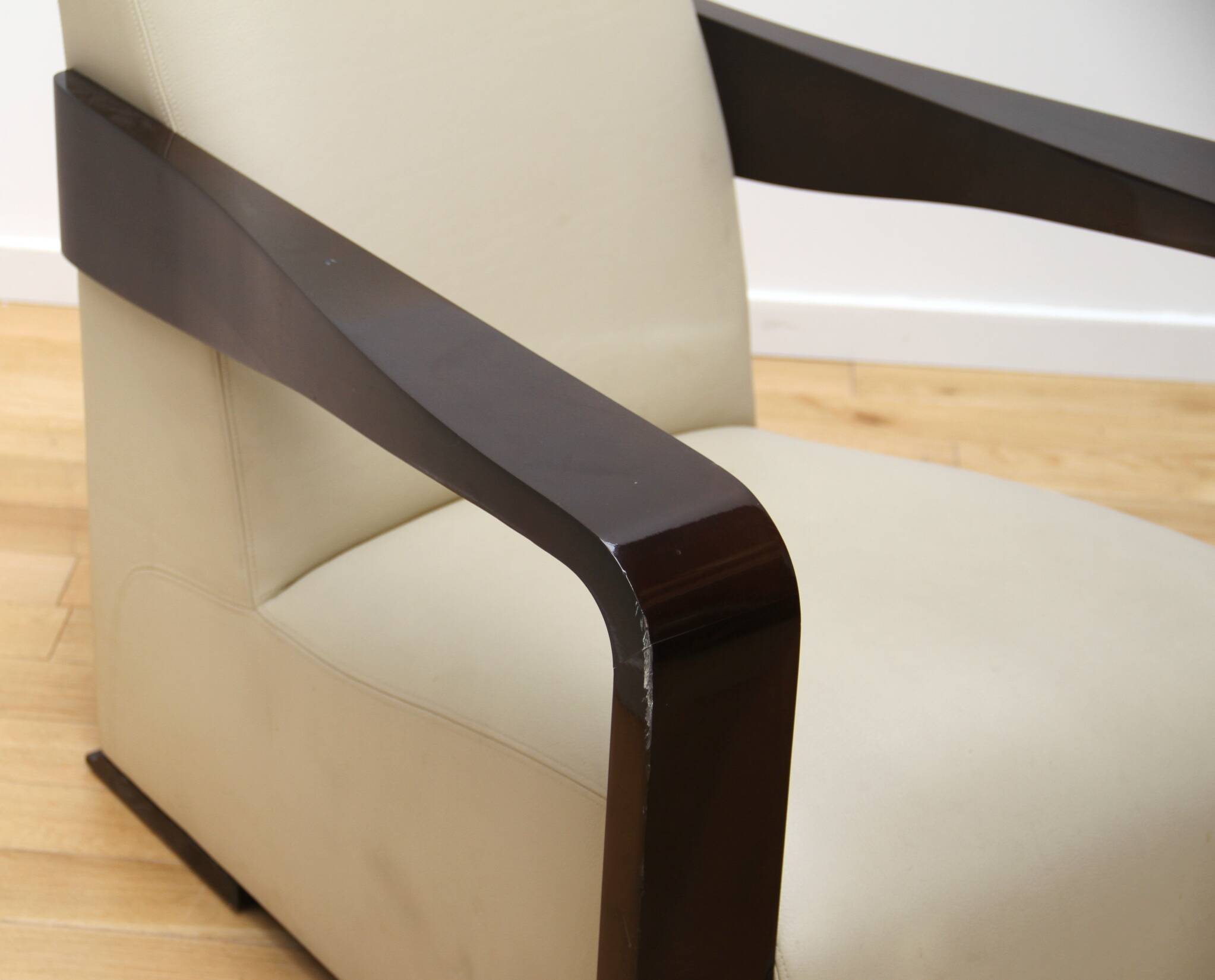 Ying armchair, Hugues Chevalier