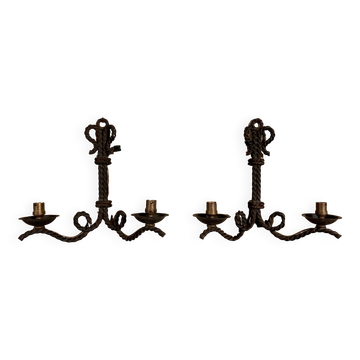 Paire d’appliques en fer forgé cordé