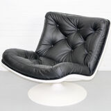 Lounge chair model f976 by G. Harcourt for Artifort