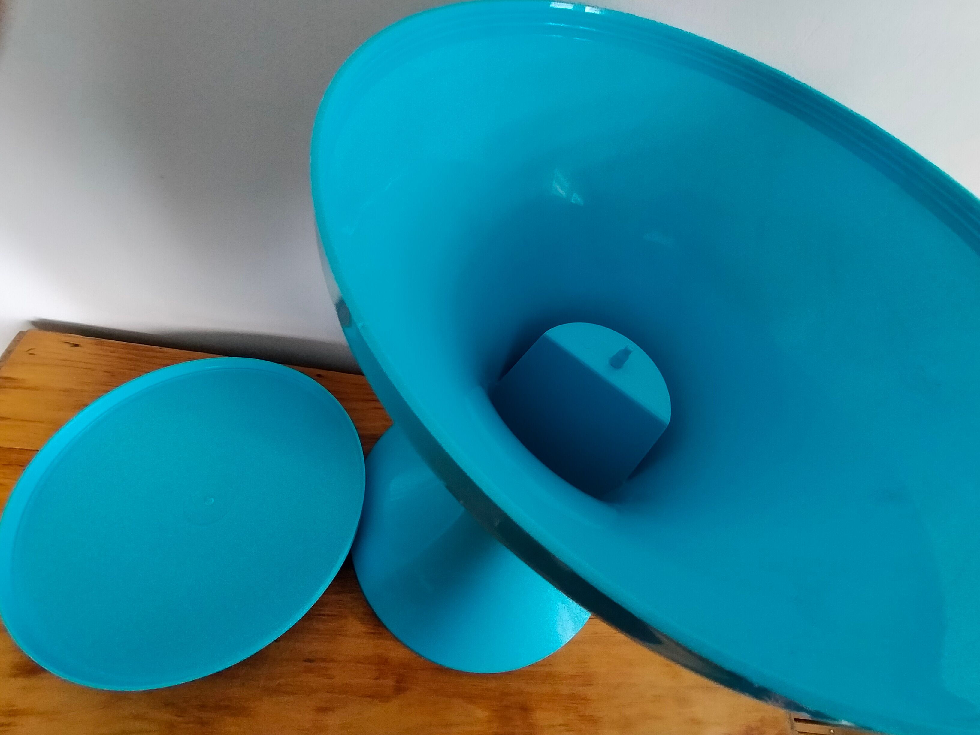 Tam tam stool vintage blue plastic