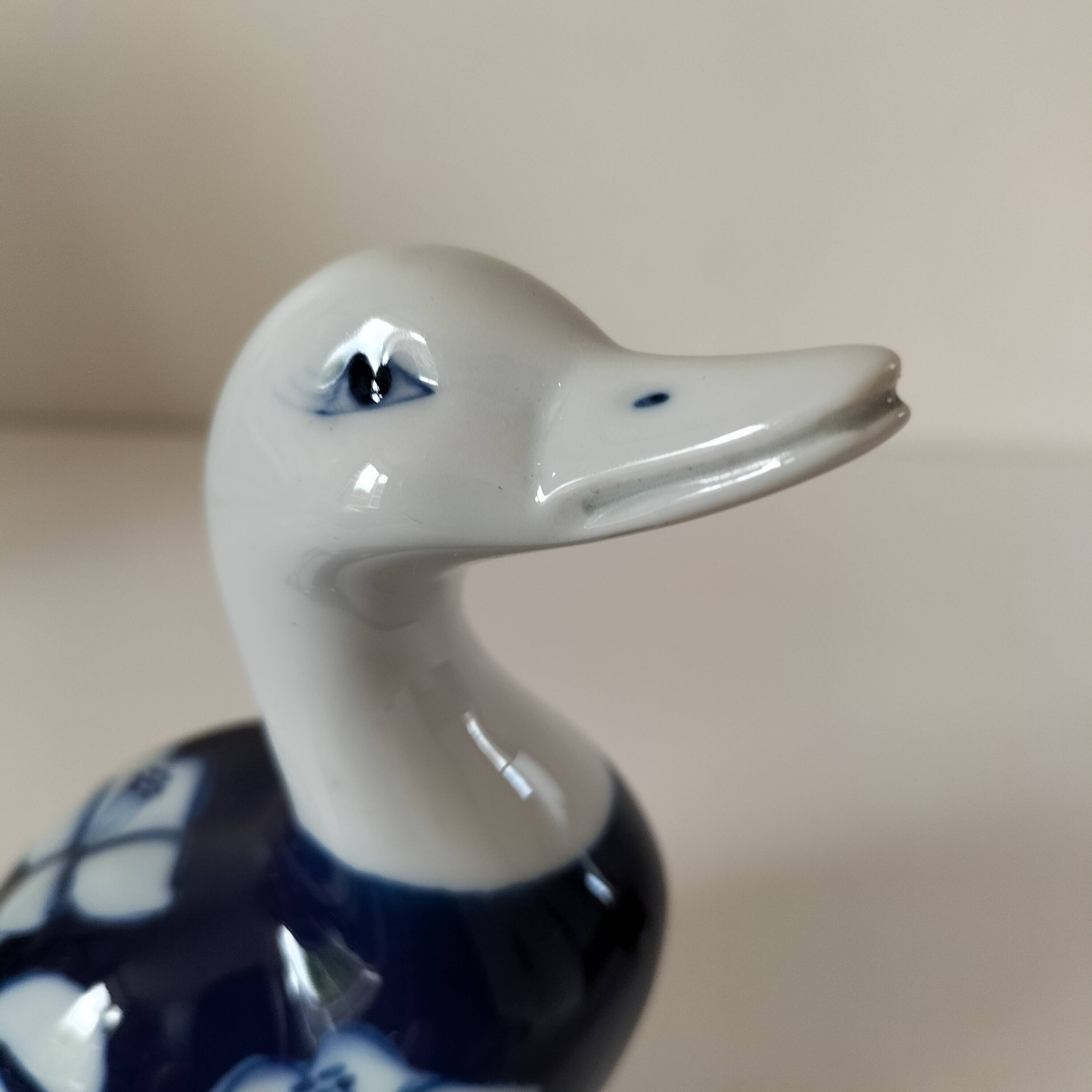 Villeroy & Bosch duck figurine