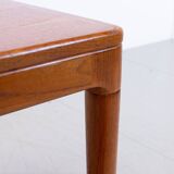 Table d'appoint danoise en teck par Arne Hovmand-olsend pour Mogens Kold, 1960