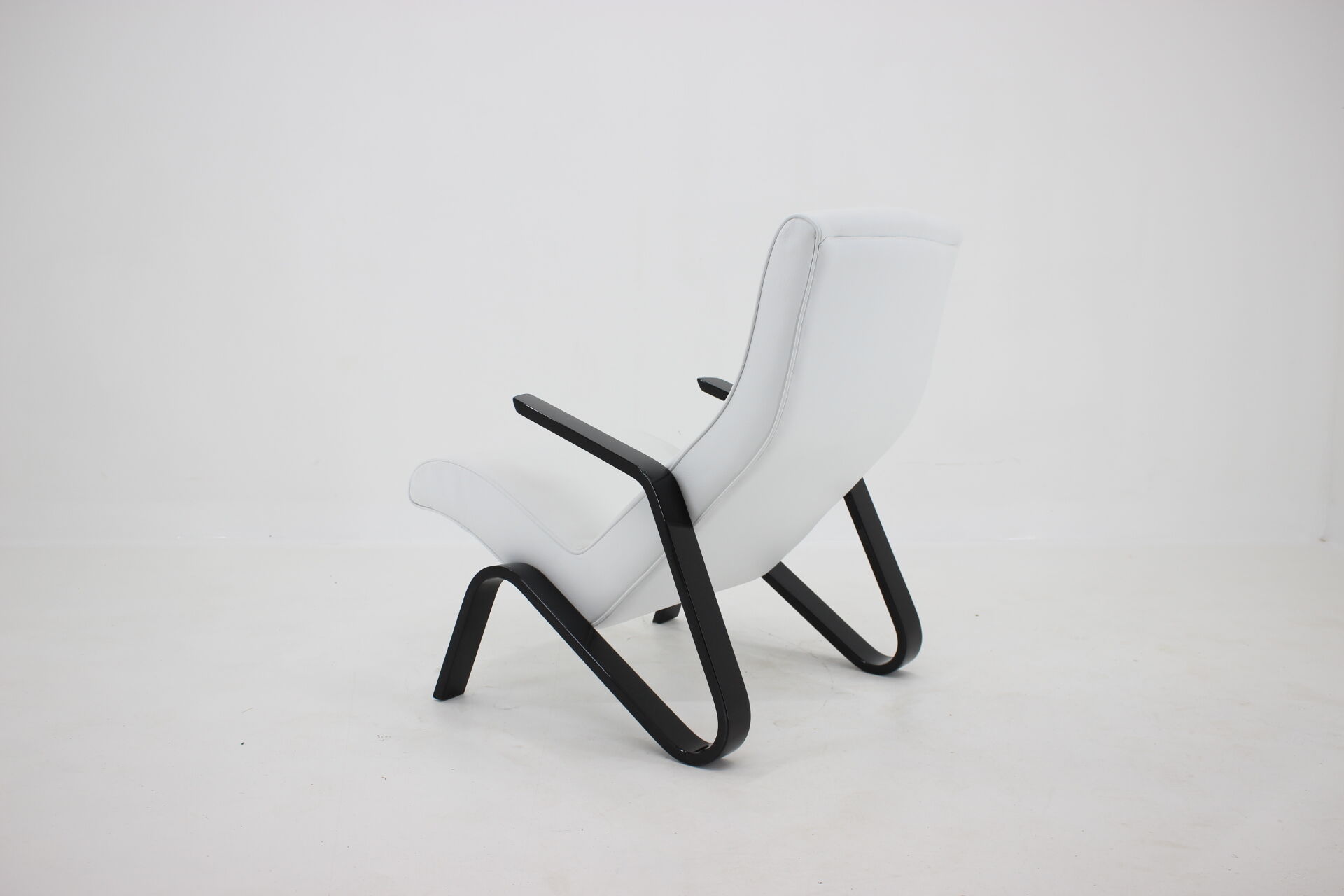 Eero Saarinen Grasshopper Chair and Stool for Knoll, 1950