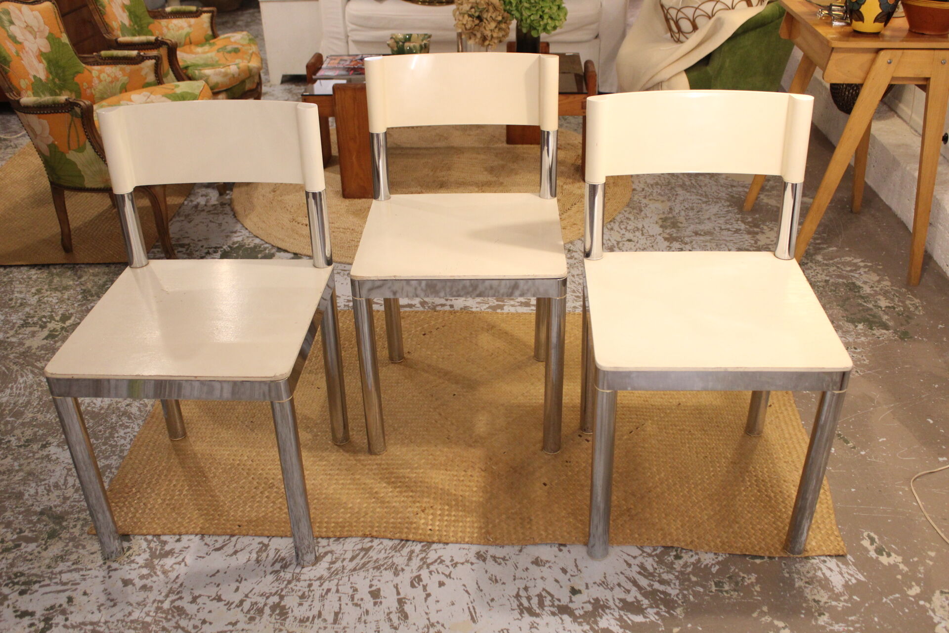 3 chairs 1970s white and stainless steel